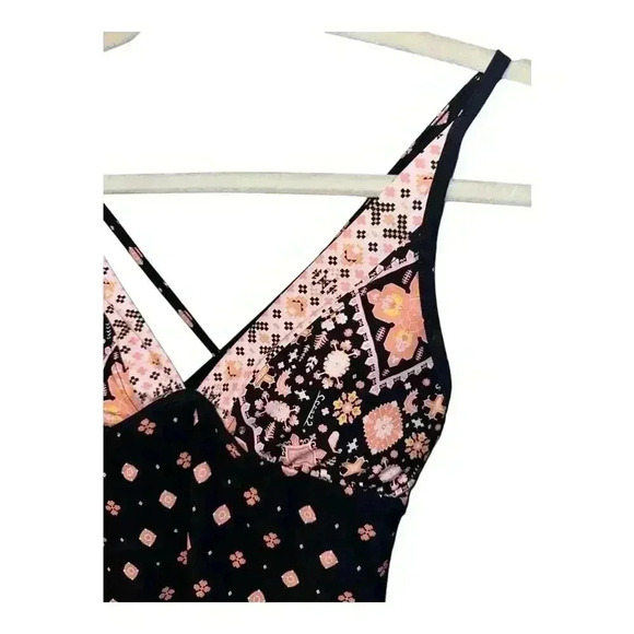 Seafolly Inka Gypsy Black/Pink V-Neck Tankini, Size 6 - Picture 5 of 9